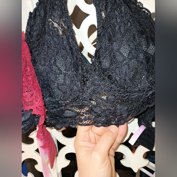 2 bralettes 34-36 B - Picture 12 of 12